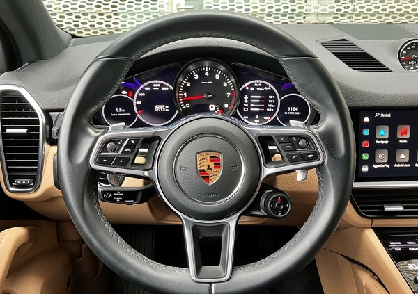 Porsche Cayenne cena 379000 przebieg: 42025, rok produkcji 2021 z Sokołów Małopolski małe 781